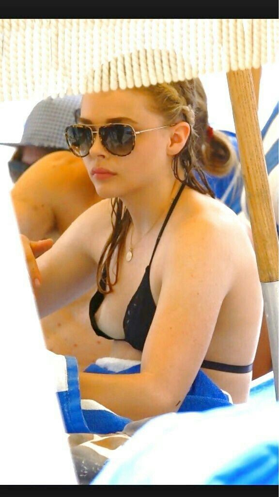 Fotos de Chloë Grace Moretz desnuda - Fotos de Famosas.TK.