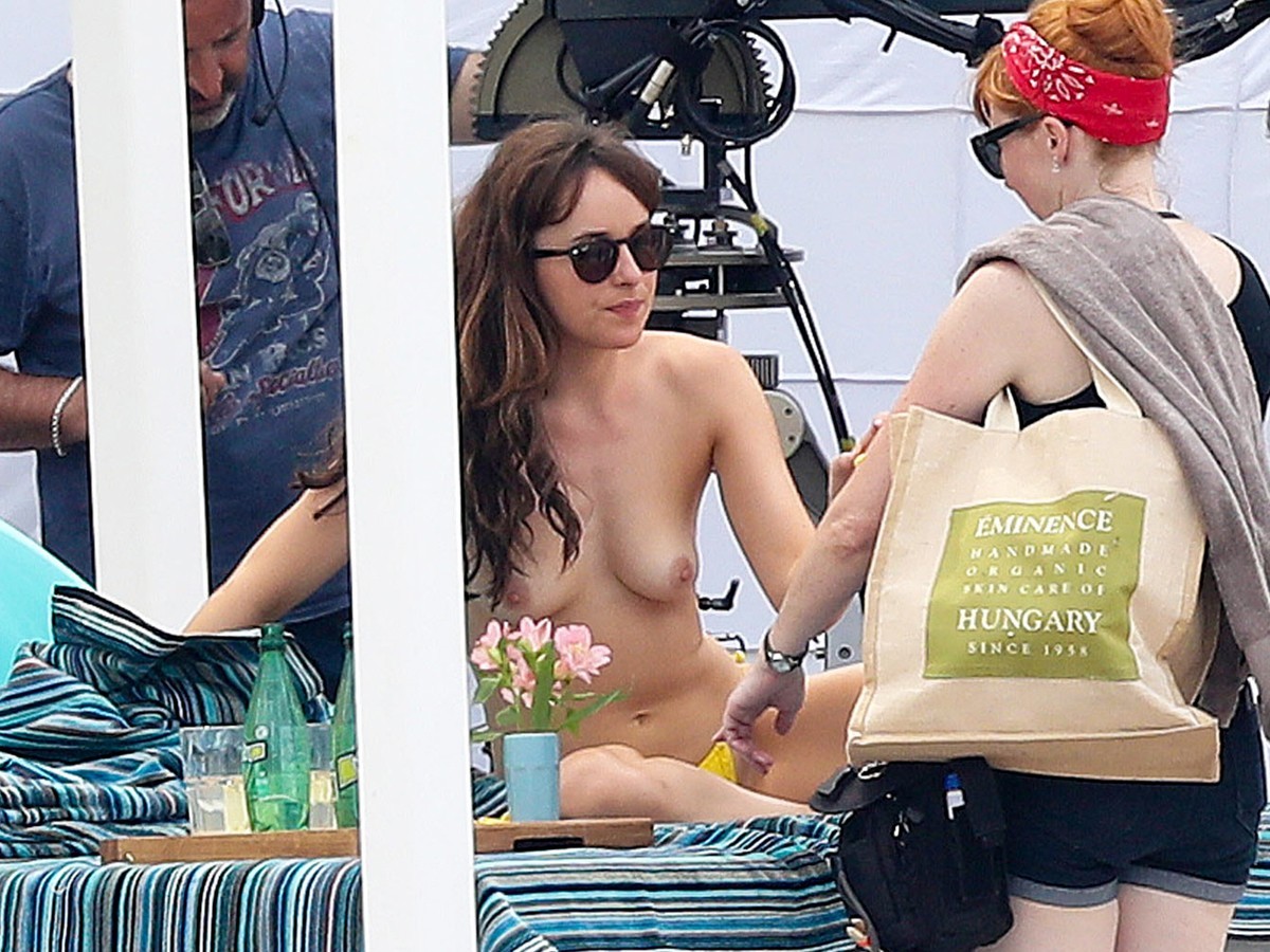 Dakota Johnson Nude And Topless In Bikini