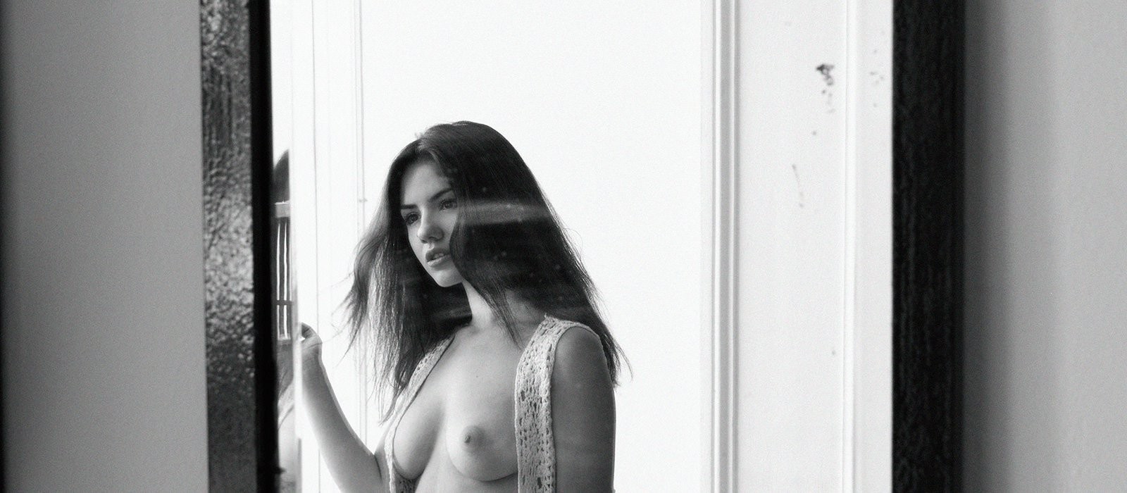 Aquí encontrareis fotos de Delaia González desnuda, transparencias, posados...