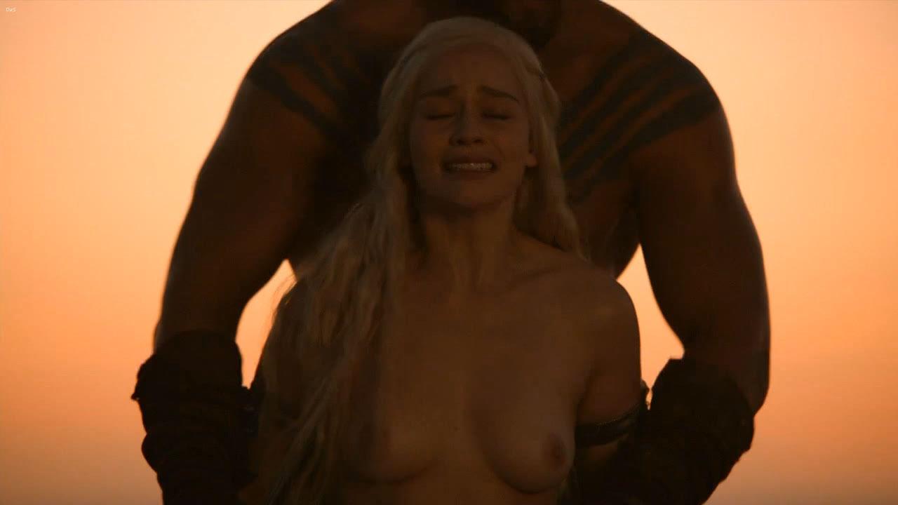 Fotos de Emilia Clarke desnuda - Página 3 - Fotos de Famosas.TK.