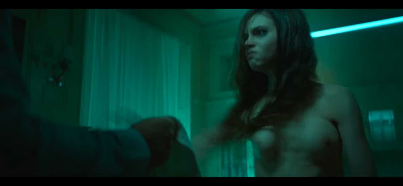 Fotos de India Eisley desnuda - Página 2 - Fotos de Famosas.TK.