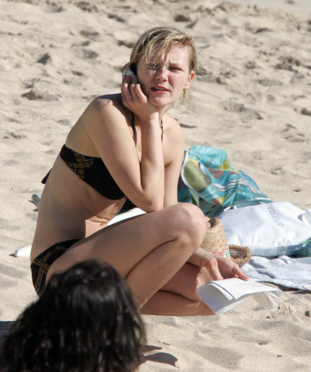 Kirsten dunst bikini scene in on becoming a god in central florida tnaflix porn pics