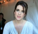 Melanie Lynskey 4