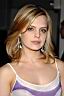 Mena Suvari 140