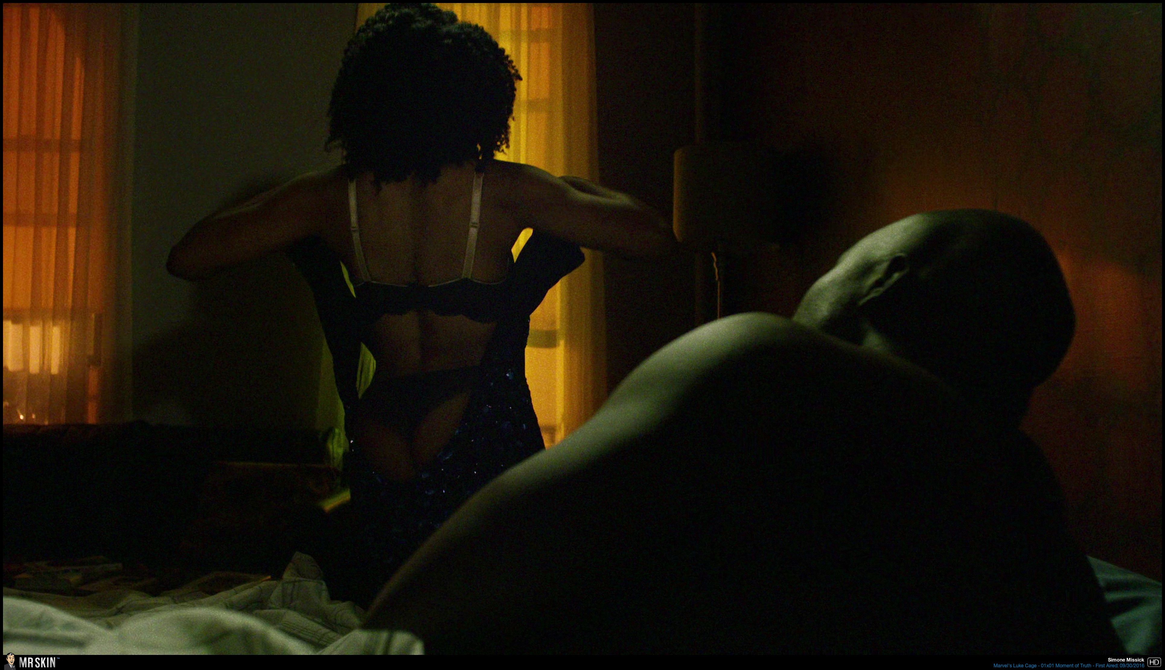 Fotos de Simone Missick desnuda - Página 1 - Fotos de Famosas.TK.