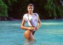 Stephanie Seymour 27