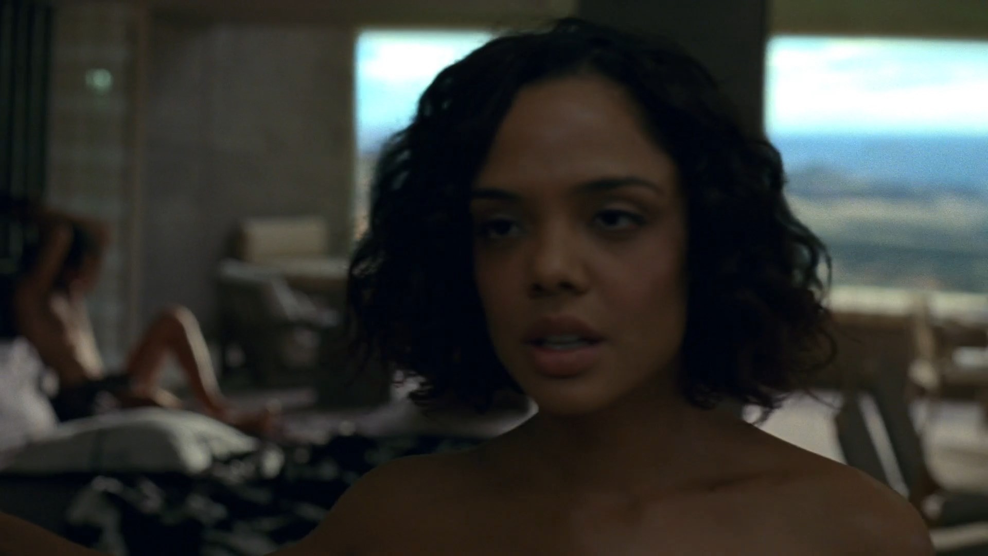 Aquí encontrareis fotos de Tessa Thompson desnuda, transparencias, posados,...