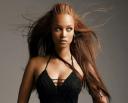 Tyra Banks 390