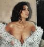 Yolanthe Cabau 121