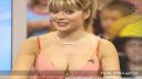  yak_holly_willoughby_42.jpg 